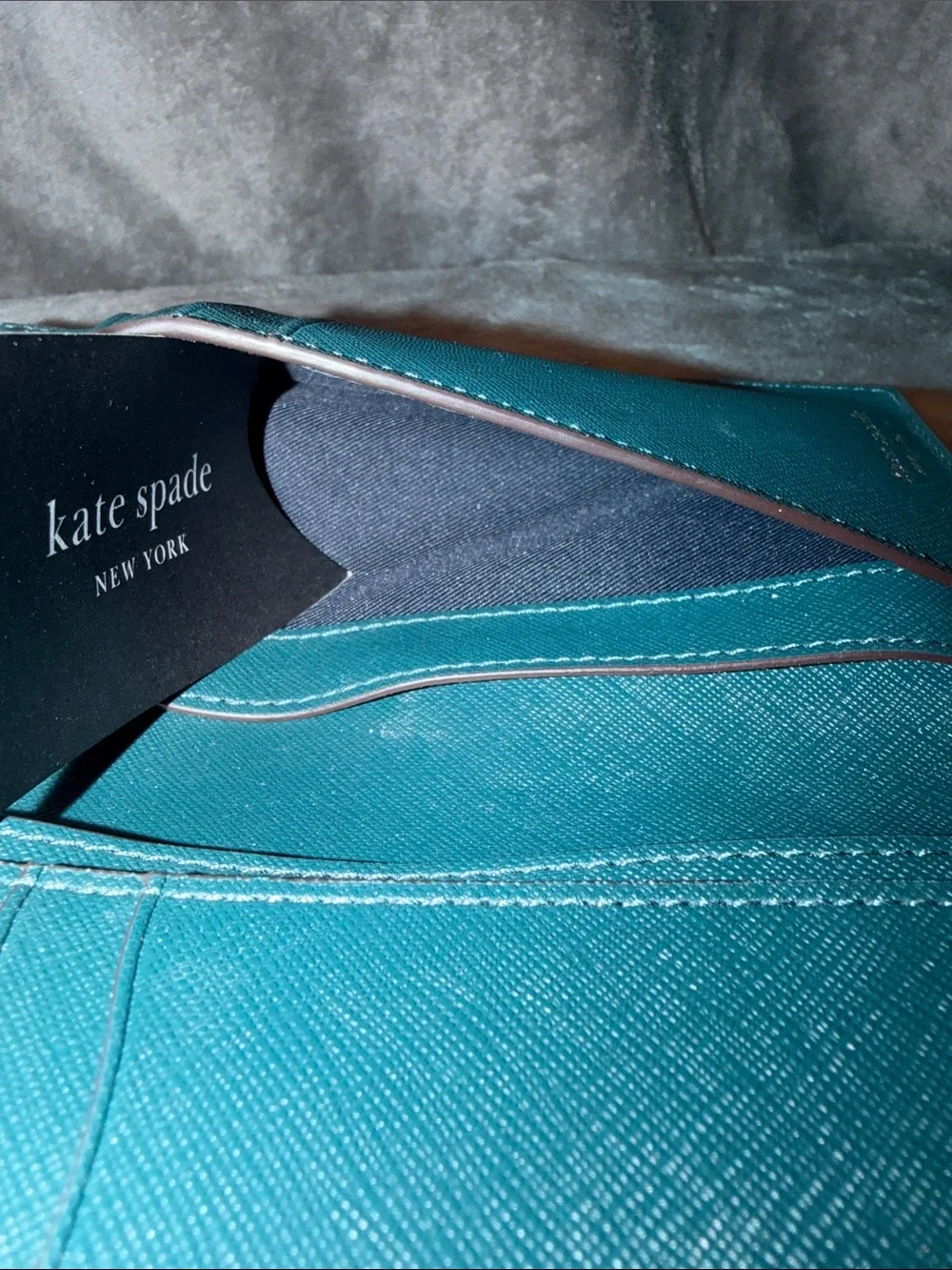 Kate Spade saffiano leather slim Bifold Wallet Morgan